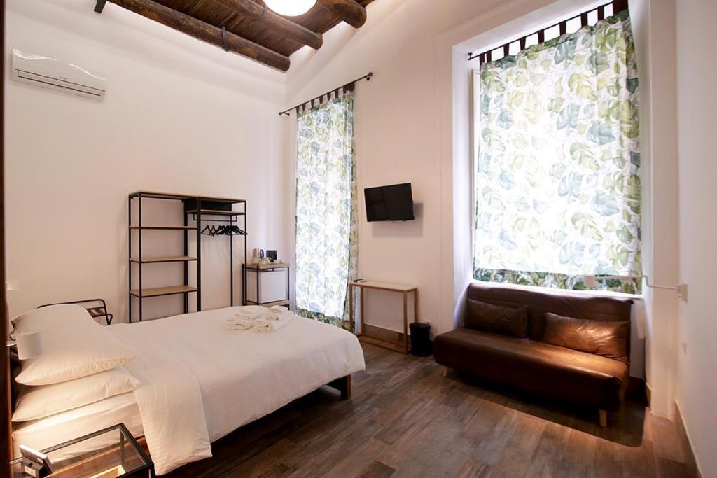 Antica Residenza Fusco Hotel Наполи Екстериор снимка
