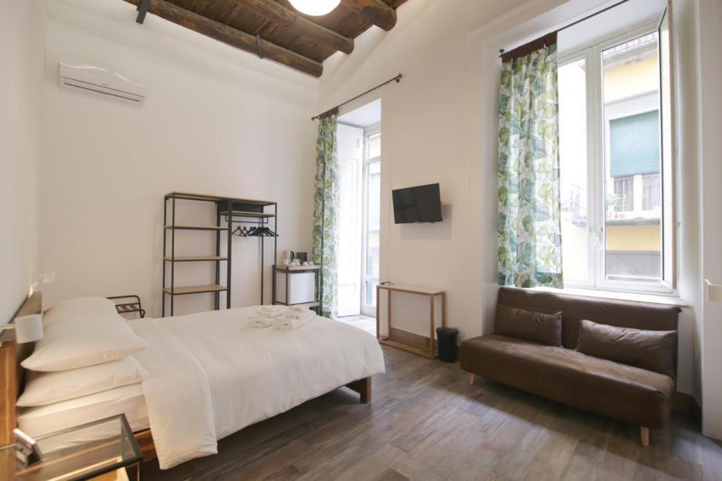 Antica Residenza Fusco Hotel Наполи Екстериор снимка