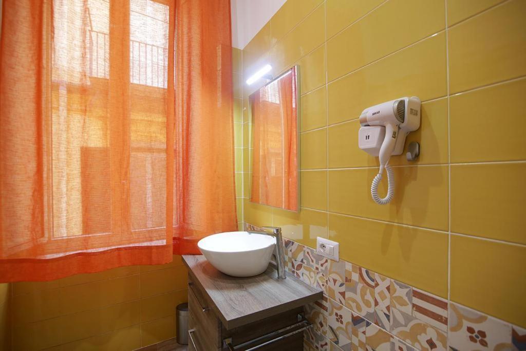Antica Residenza Fusco Hotel Наполи Екстериор снимка